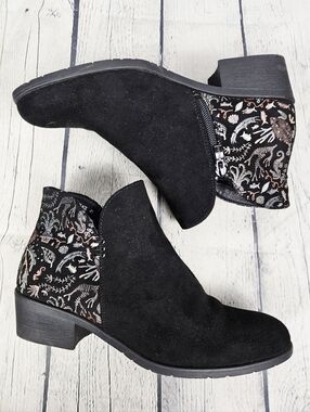 VANGELO | side zip faux suede leather embroidered heeled ankle boot